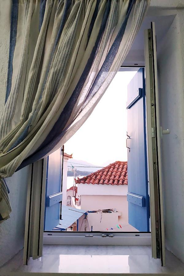 Ariadne,Traditional Apartment In Centre Of Poros Poros Town ภายนอก รูปภาพ