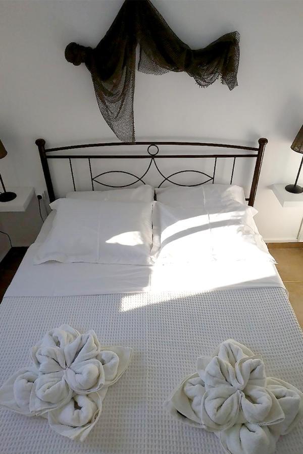Ariadne,Traditional Apartment In Centre Of Poros Poros Town ภายนอก รูปภาพ