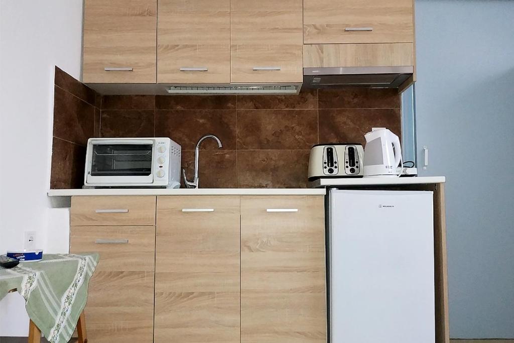 Ariadne,Traditional Apartment In Centre Of Poros Poros Town ภายนอก รูปภาพ